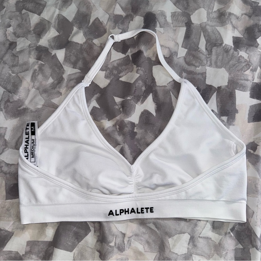 Alphalete Amplify Halter Bra